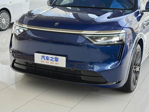 2025�� ���� Ultra�� 53.4kWh 6���� (896�߼����״