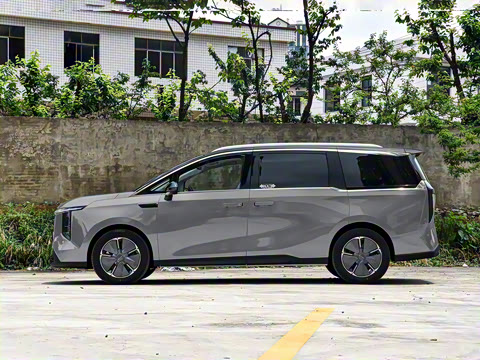 2025�� 527km ɭ�ֳ�������