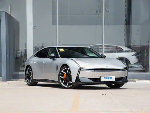 2025�� 702 ������ Ultra