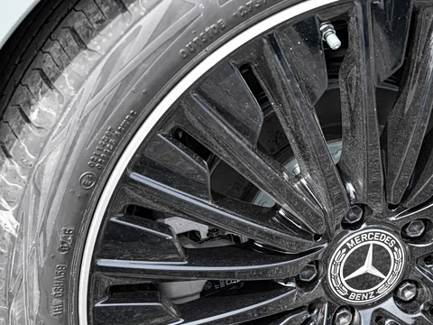 2026�� CLE 300 4MATIC �����ͽ��ܳ�