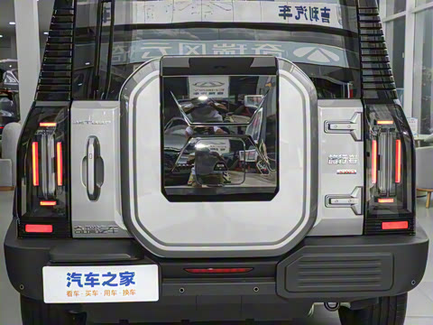 2025 2.0TD XWD Զ+ӳ 7