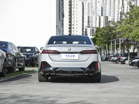 2026�� 530i ������ M�˶���װ