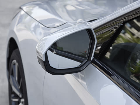 2026�� 530i ������ M�˶���װ