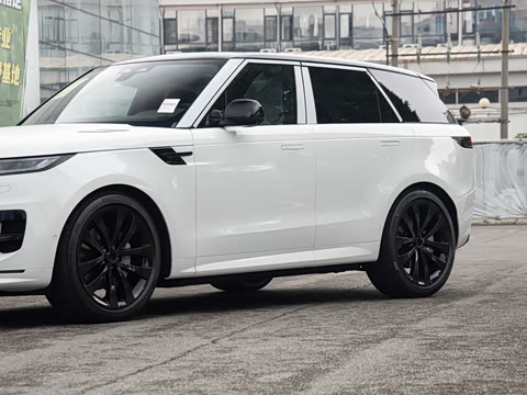 2026�� 400PS Dynamic SE