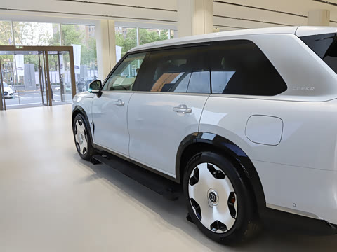 2025�� Ultra�� 70kWh