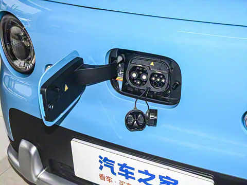 2025�� ������