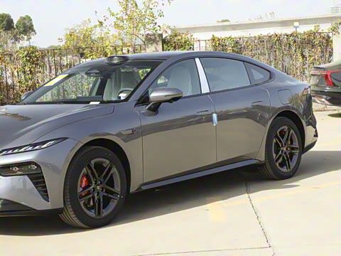 2026 007+  650 Ultra+״