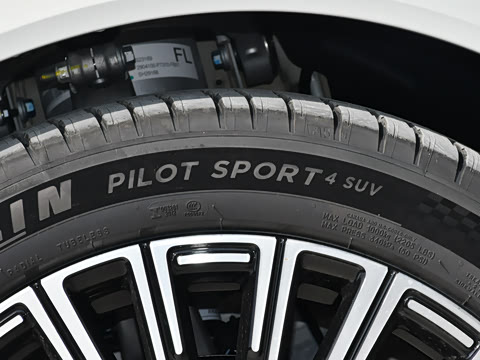 2025�� ����Ultra+ ���������߶���