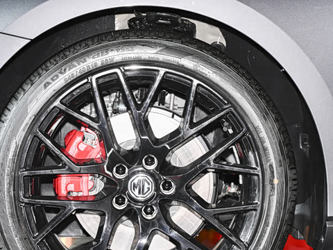 2026�� 2.0T Trophy+ �����Ǽݰ�