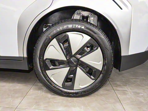 2025�� Plus 430 ������