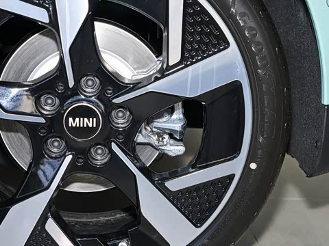 2026�� 463km COOPER SE ������