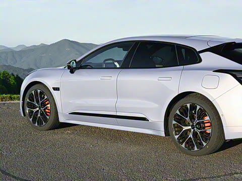 2026�� 103������  Ultra+��