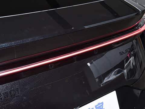 2026�� 600 SE 5��