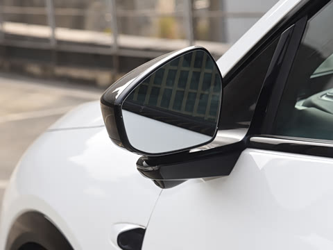 2026�� ���� 602 Max �콢��