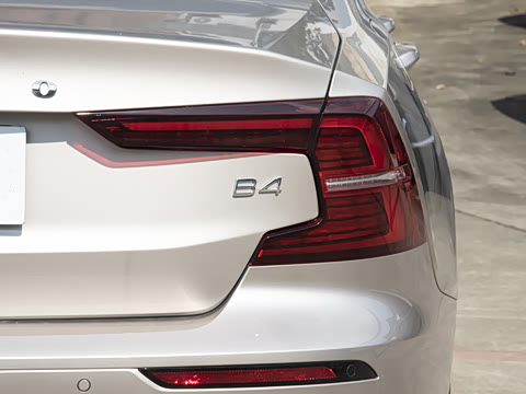 2026�� B4 ���ݺ�����