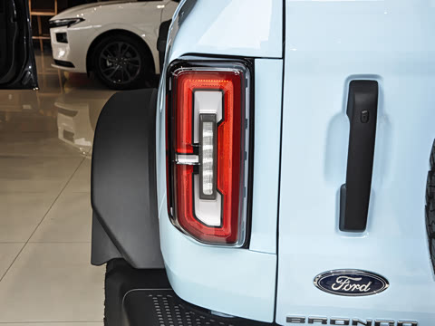 2025�� 2.3T 1966��Ű�