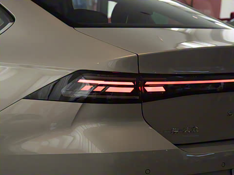 2026�� L 300TSI DSG ��Ӣ��