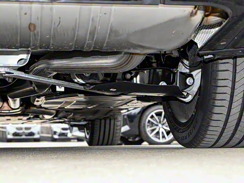 2025�� xDrive 40Li ������M�˶���ҹ��װ