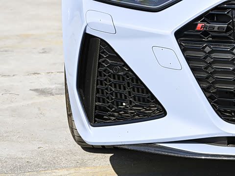 2025��  RS 6 4.0T Avant performance