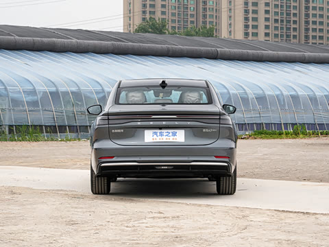 2026�� EM-i 235km ̽��+��