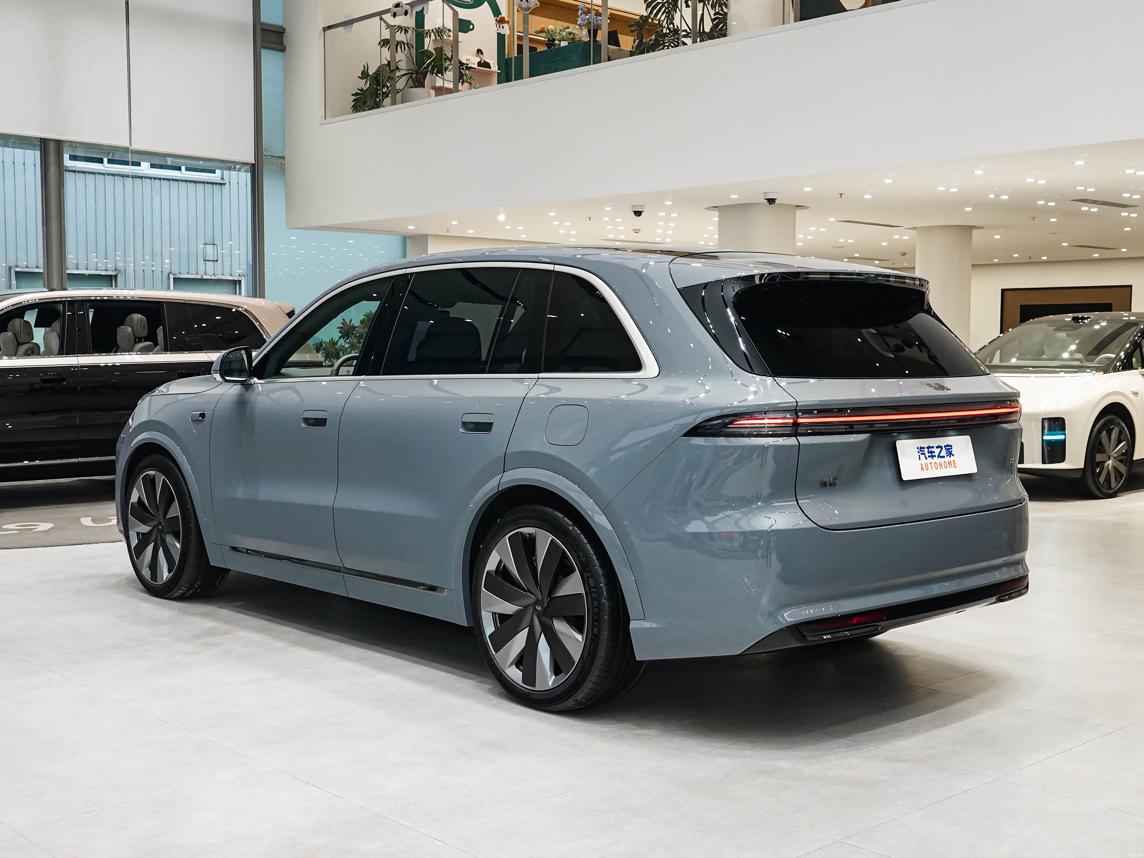 Li Auto L8, миниатюра 5