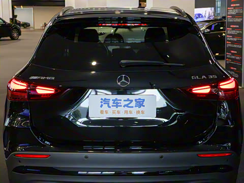 2025�� AMG GLA 35 4MATIC