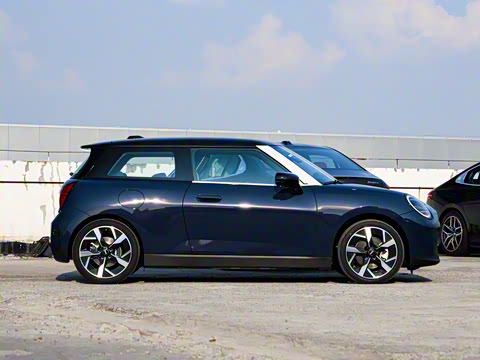 2024�� 452km COOPER SE ������