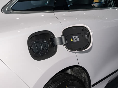 2025�� EV 470KM������