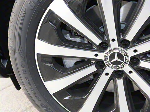 2026�� GLB 220 ʱ����