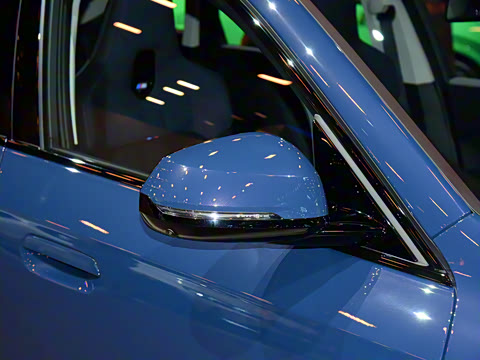 2025�� xDrive30L M�˶���ҹ��װ