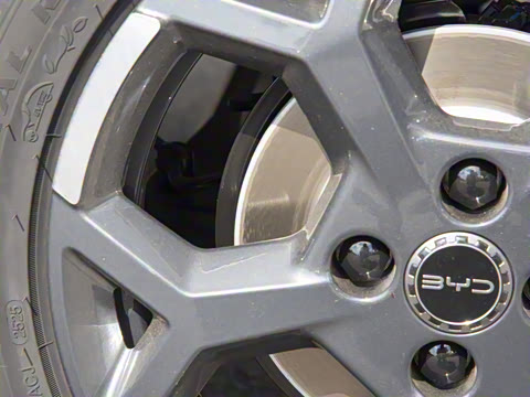 2025�� �Ǽݰ� 405km ���ڰ�