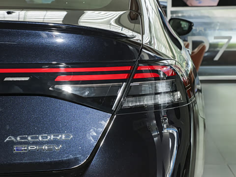 2025�� 2.0L e:PHEV ����