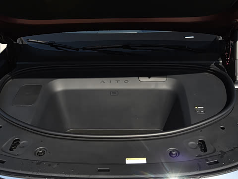 2025�� ���� Max+ ������������ 