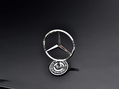 2026�� E 260 L 4MATIC