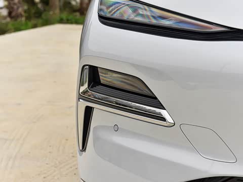 2026�� 225km EM-i Զ�����ǺӰ�