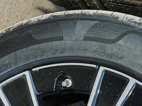 2026�� E 260 L �����