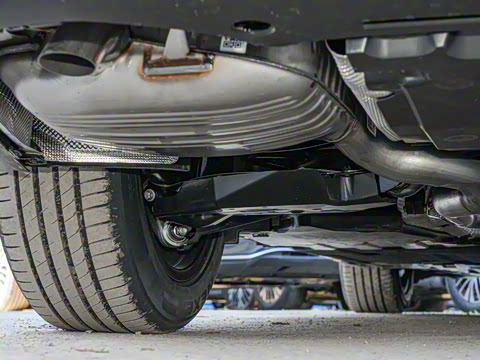 2026�� E 260 L �����