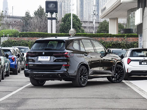 2026�� �Ŀ� xDrive 40Li ������M�˶���ҹ��װ