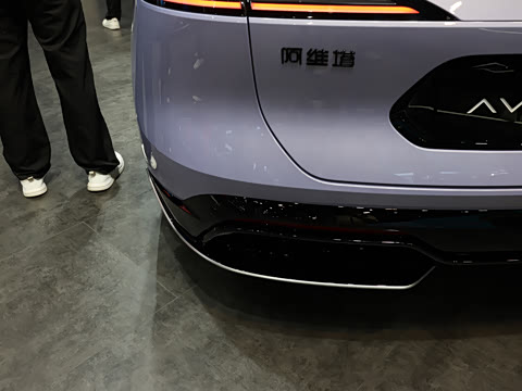 2025�� Ultra���̰�