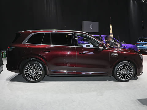 2025�� ���� Ultra�� 53.4kWh 6���� (896�߼����״
