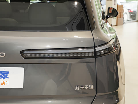 2025�� Pro ������