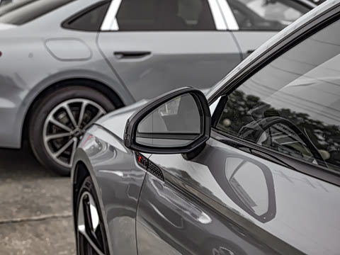 2025�� RS 5 2.9T Sportback ȼ���