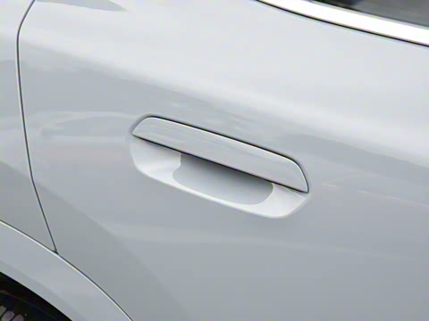 2025�� sDrive25i M�˶���װ