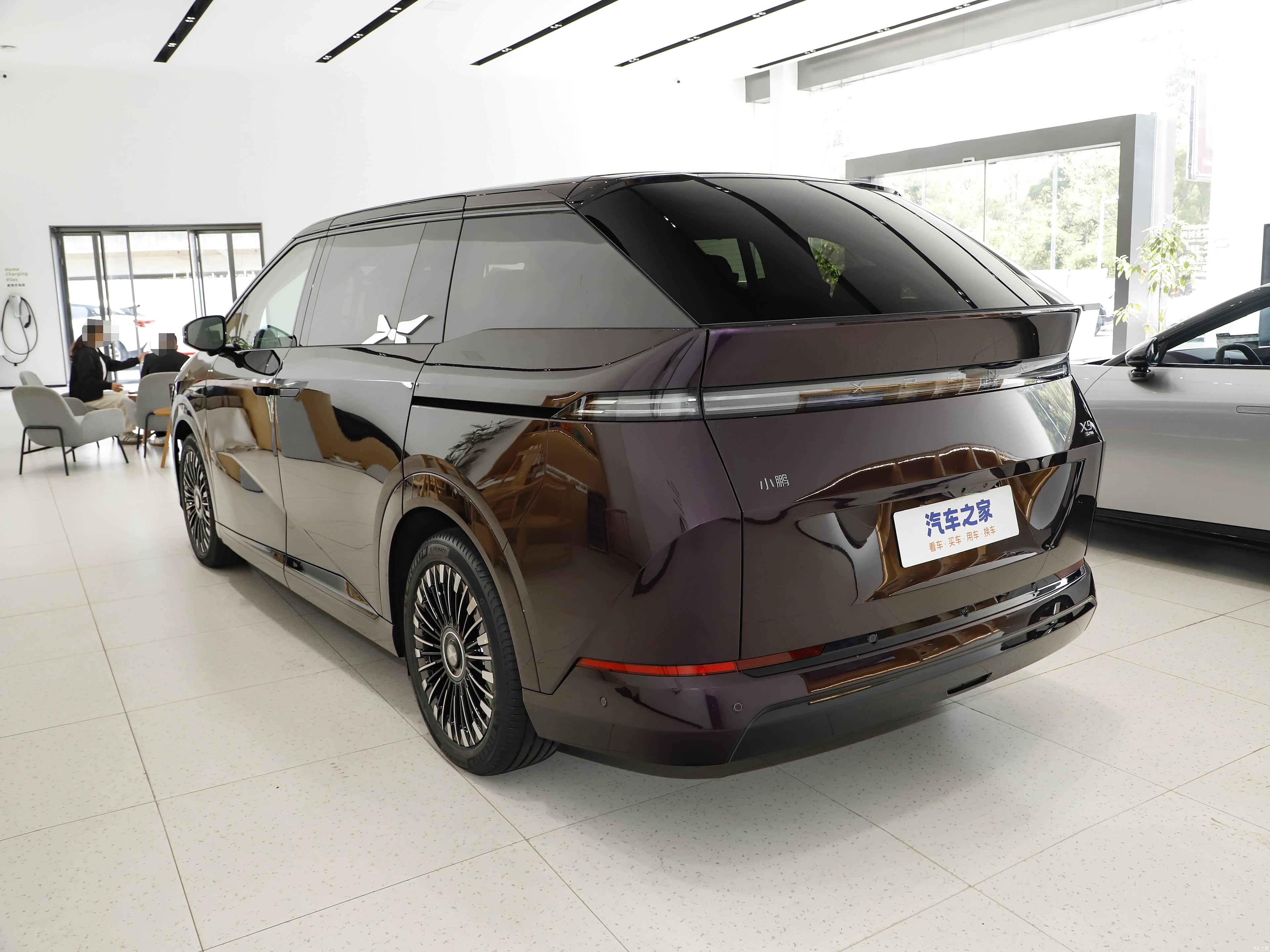 XPeng X9, миниатюра 5