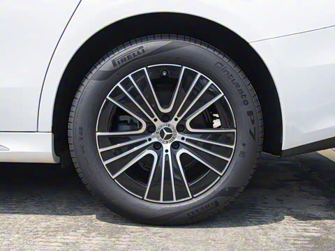 2025�� �Ŀ� E 260 L