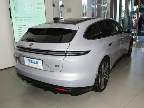 2025�� �ھ������ 100kWh Touring