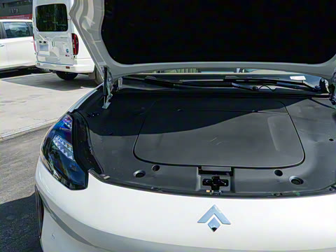 2025�� 670 Max��