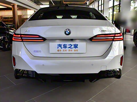 2026�� xDrive 50L M�˶���װ