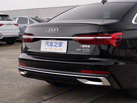 2026�� 55 TFSI quattro ����������