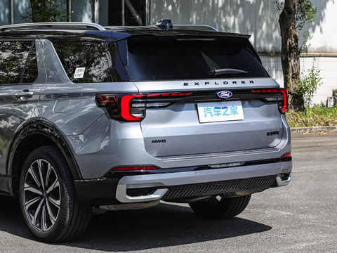 2027�� 2.3T EcoBoost ���� 6��